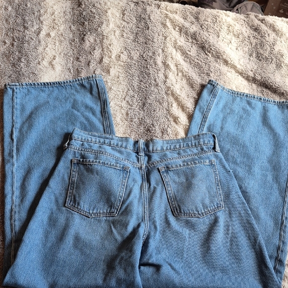 donated - Picture 3 of 3